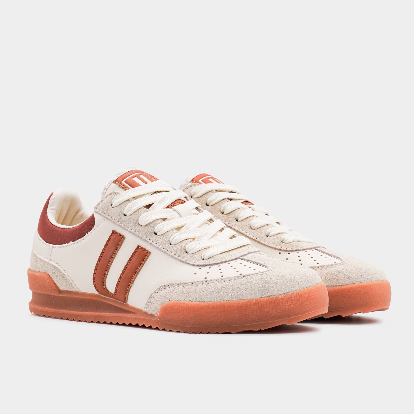 Urban Classic Women's Sneakers UM177