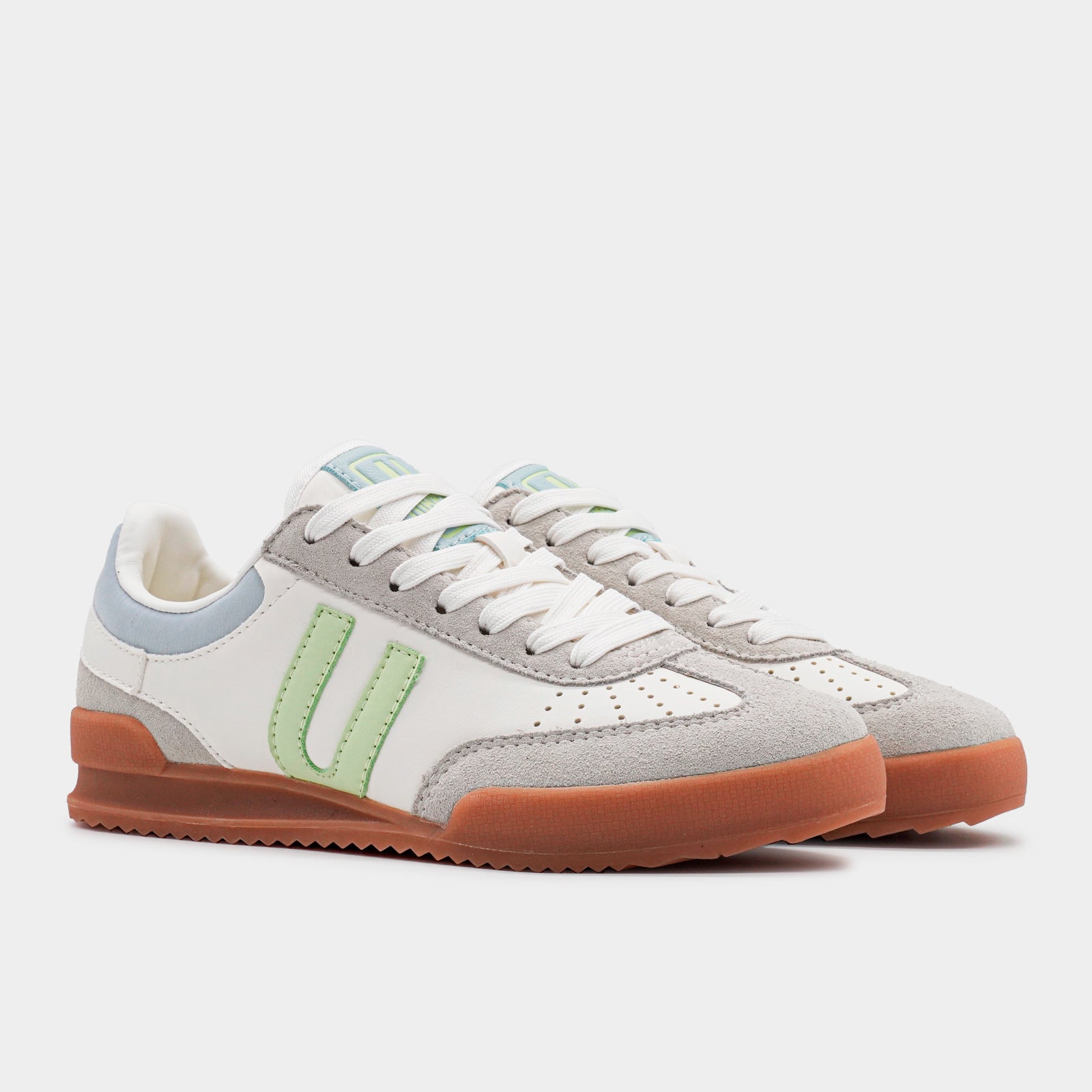 Urban Classic Women's Sneakers UM177
